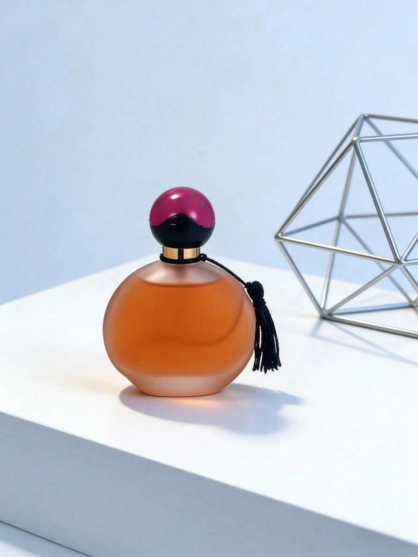Vintage Tassel Round Cap Unise - đánh giá và giá Perfume Fragrance For Women